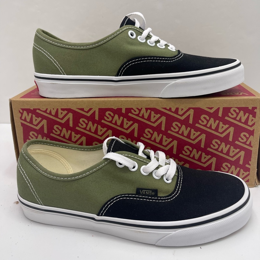 Vans Men’s Authentic
Pop Loden Green
VN000BW5ZBF Sneakers - Picture 2 of 16